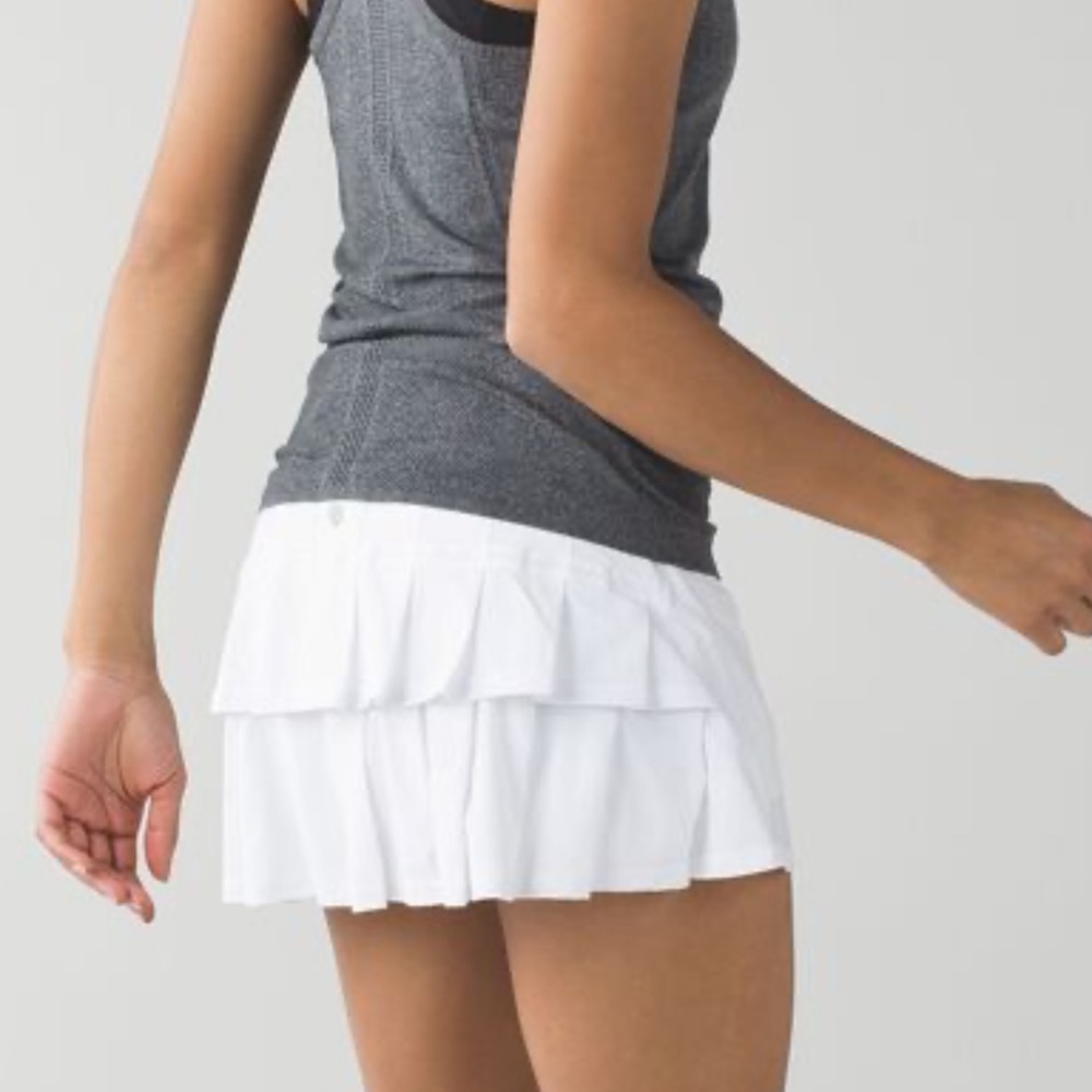 Run: Pace-Setter Skirt*R - Picture 2 of 8